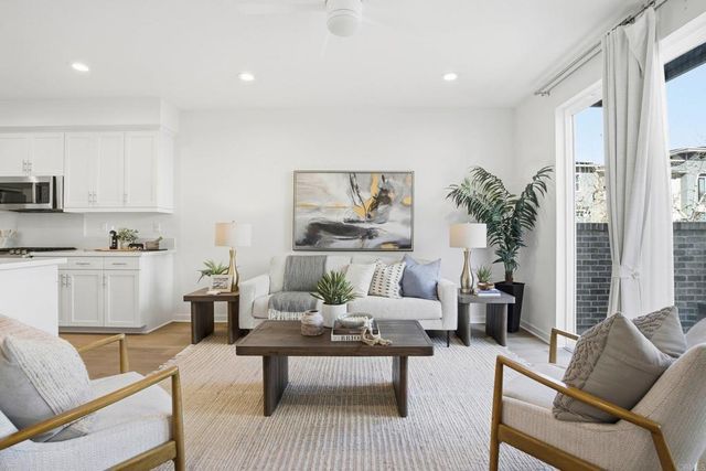 6140 Colt Place 103, Carlsbad, CA 92009