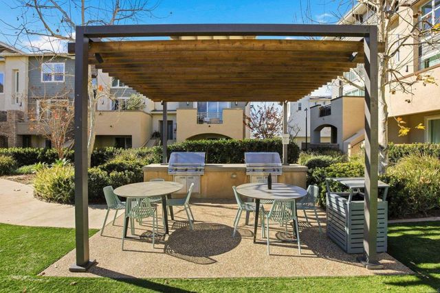 6140 Colt Place 103, Carlsbad, CA 92009