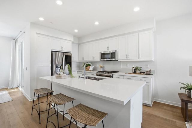 6140 Colt Place 103, Carlsbad, CA 92009