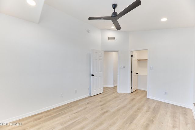 9019 W ACOMA Drive, Peoria, AZ 85381