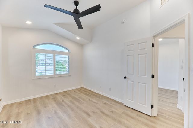 9019 W ACOMA Drive, Peoria, AZ 85381