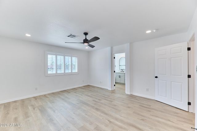 9019 W ACOMA Drive, Peoria, AZ 85381