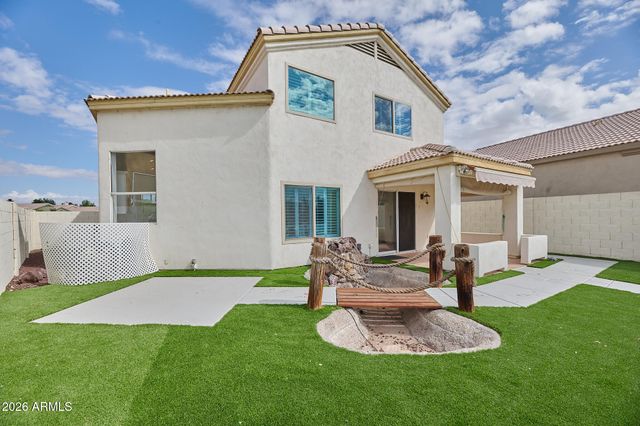 9019 W ACOMA Drive, Peoria, AZ 85381
