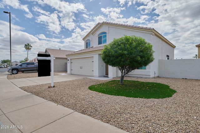 9019 W ACOMA Drive, Peoria, AZ 85381
