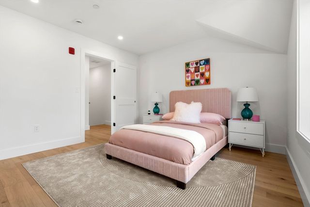 10 Elm Street 10, Newton, MA 02465