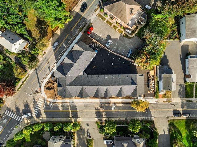 10 Elm Street 10, Newton, MA 02465