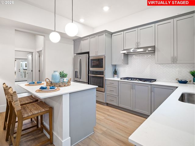 11822 Sw Strobel Rd, Beaverton, OR 97007