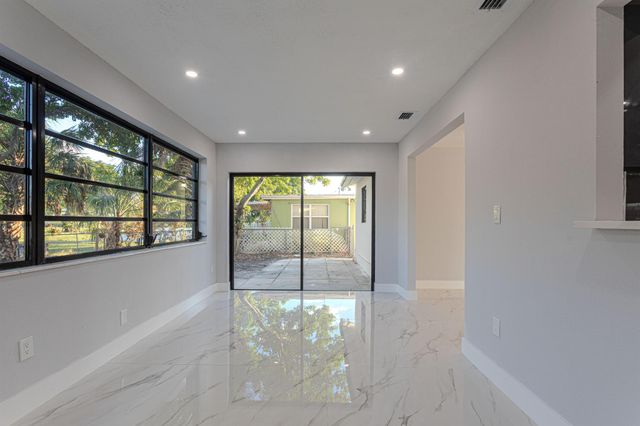 62 Andros Road, Palm Springs, FL 33461