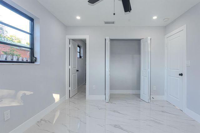 62 Andros Road, Palm Springs, FL 33461