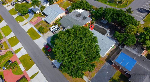 62 Andros Road, Palm Springs, FL 33461