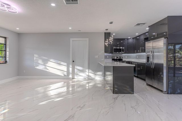 62 Andros Road, Palm Springs, FL 33461