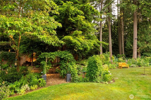 10310 219th Court NE, Redmond, WA 98053