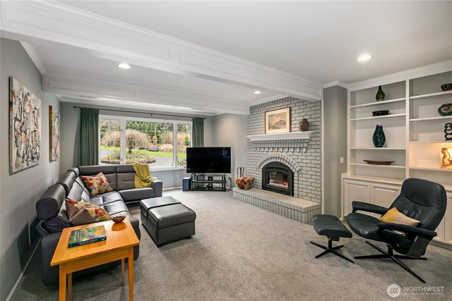 10310 219th Court NE, Redmond, WA 98053