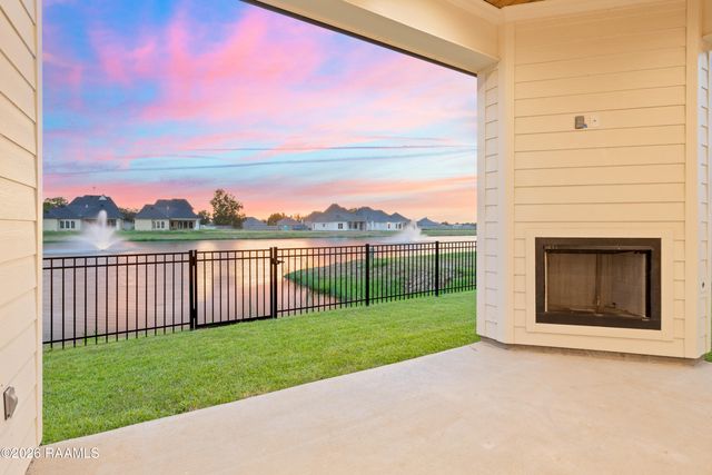205 Sequoia Trail, Youngsville, LA 70592