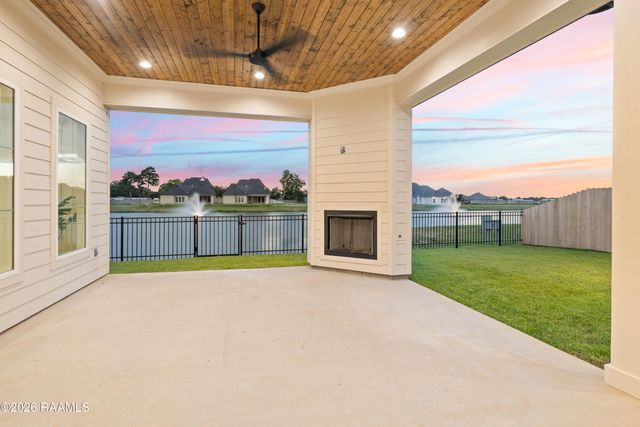 205 Sequoia Trail, Youngsville, LA 70592