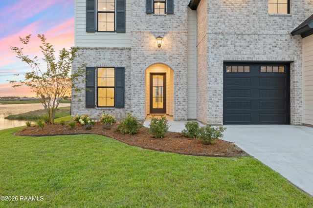 205 Sequoia Trail, Youngsville, LA 70592