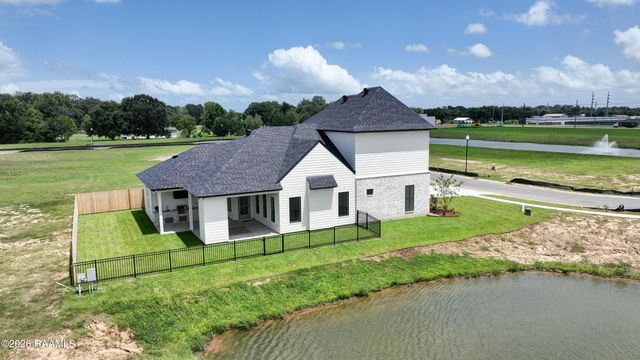 205 Sequoia Trail, Youngsville, LA 70592