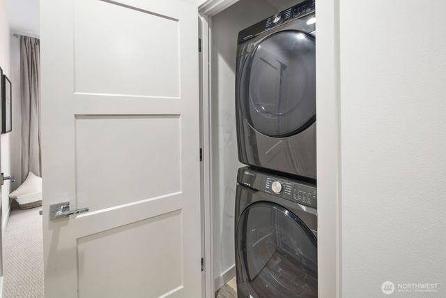 8042 B 35th Avenue NE, Seattle, WA 98115