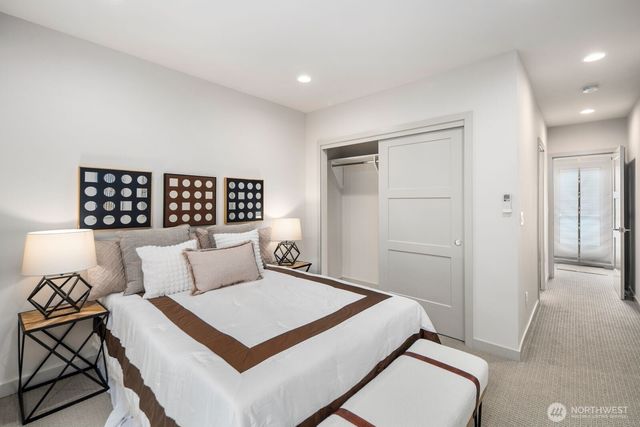 8042 B 35th Avenue NE, Seattle, WA 98115