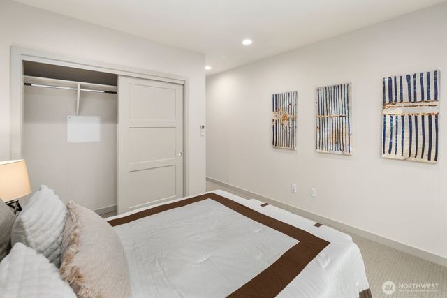 8042 B 35th Avenue NE, Seattle, WA 98115