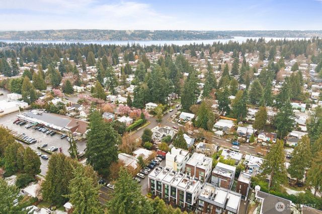 8042 B 35th Avenue NE, Seattle, WA 98115