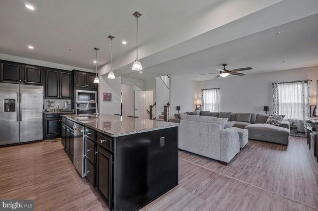 8868 BANCROFT DR, Waldorf, MD 20603