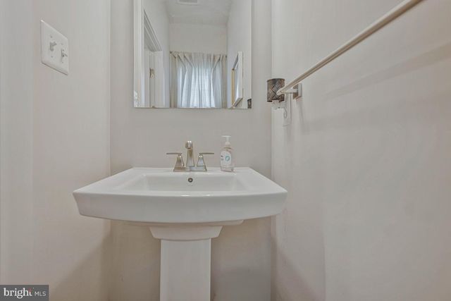 8868 BANCROFT DR, Waldorf, MD 20603