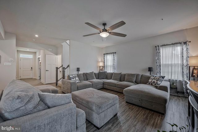 8868 BANCROFT DR, Waldorf, MD 20603