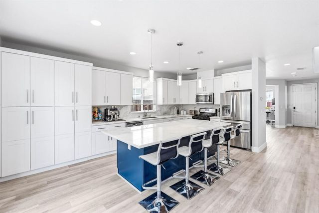 9794 Joebar Cir, Elk Grove, CA 95757