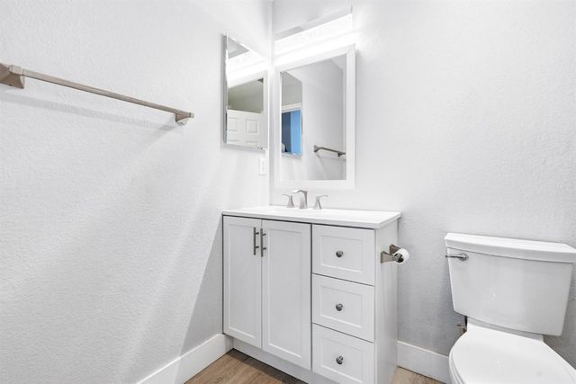 9794 Joebar Cir, Elk Grove, CA 95757