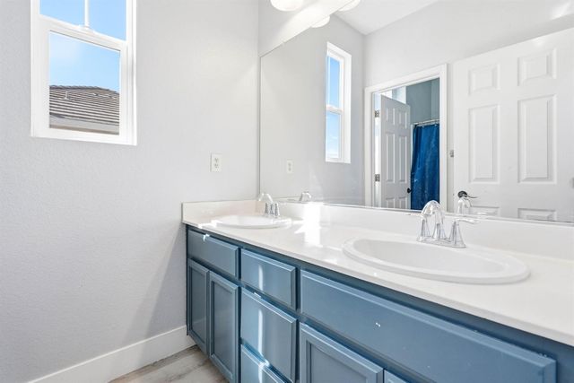 9794 Joebar Cir, Elk Grove, CA 95757