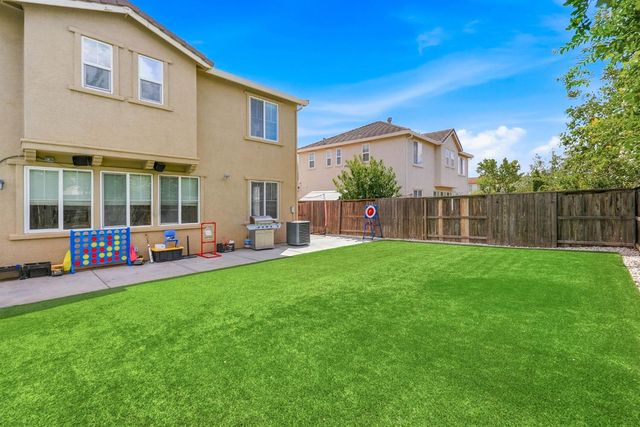 9794 Joebar Cir, Elk Grove, CA 95757