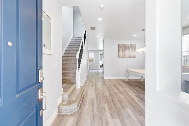 9794 Joebar Cir, Elk Grove, CA 95757