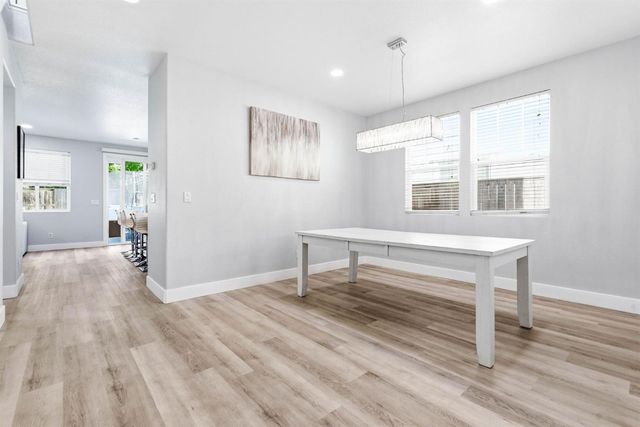9794 Joebar Cir, Elk Grove, CA 95757