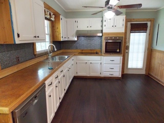 12698 Versailles Rd, Rockvale, TN 37153