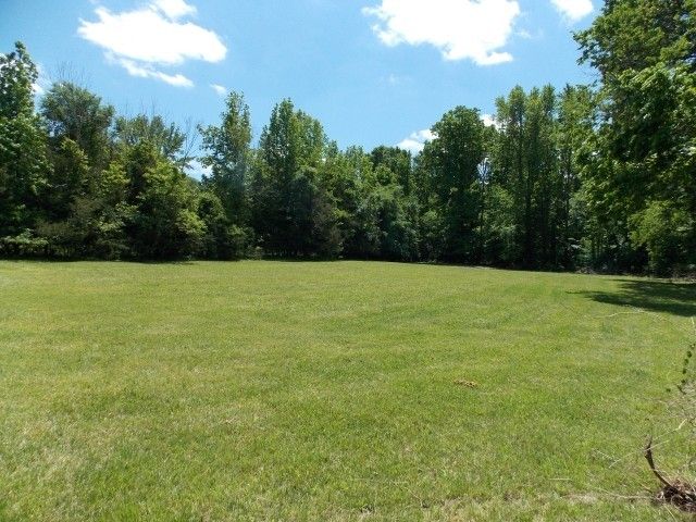 12698 Versailles Rd, Rockvale, TN 37153