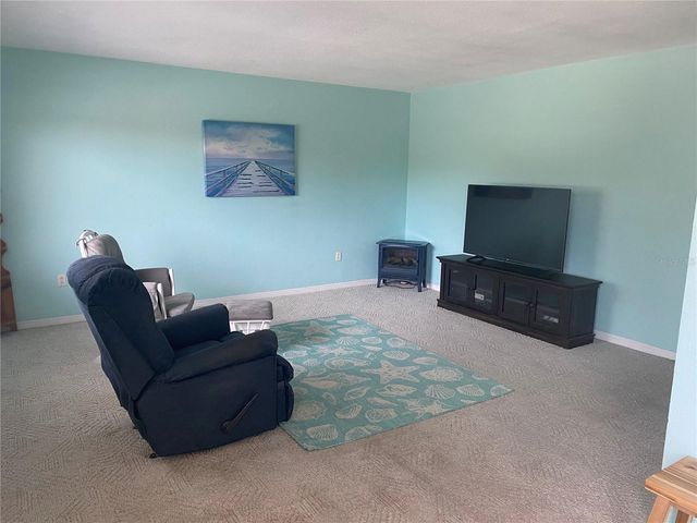 11224 82ND AVENUE 210, Seminole, FL 33772