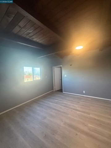 2729 18th Street, San Pablo, CA 94806