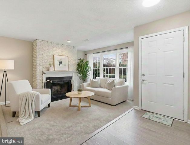 4167 CHURCHMAN WAY, Woodbridge, VA 22192