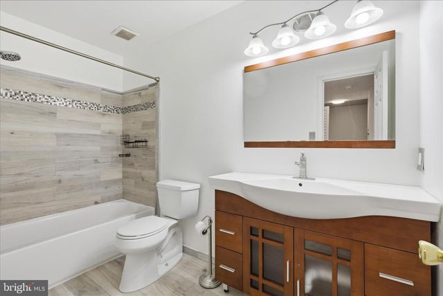 4167 CHURCHMAN WAY, Woodbridge, VA 22192