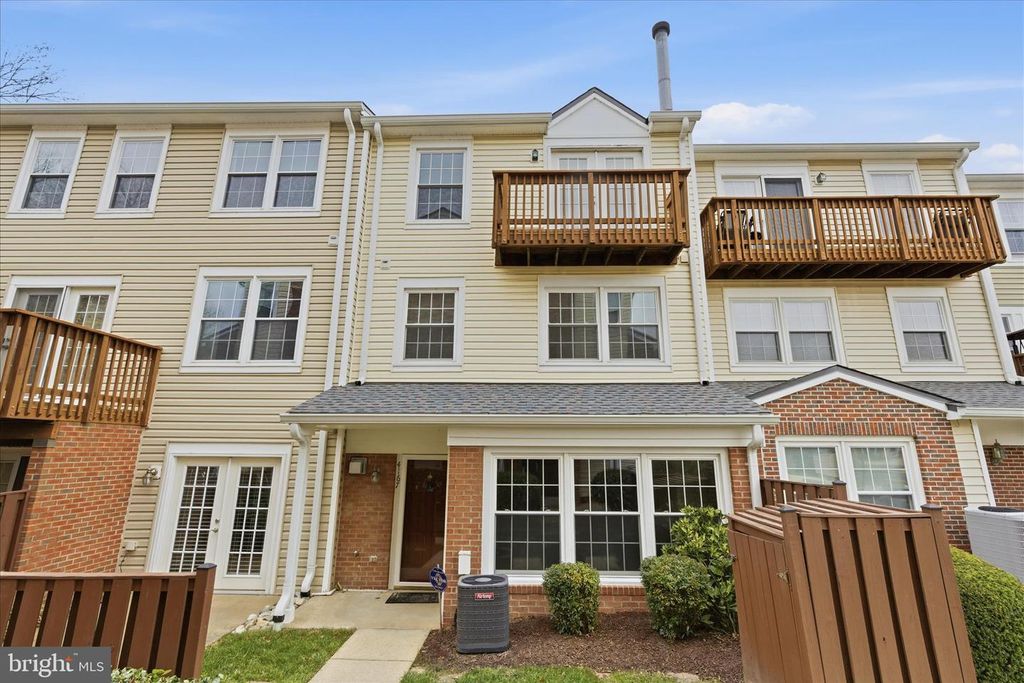 4167 CHURCHMAN WAY, Woodbridge, VA 22192