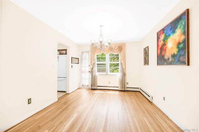 21 Pomander Drive, White Plains, NY 10607