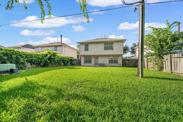 6215 Sutton Meadows Drive, Houston, TX 77086