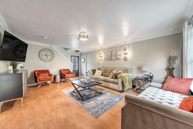 6215 Sutton Meadows Drive, Houston, TX 77086