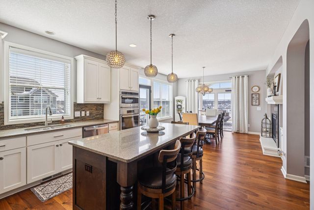 15085 54th Avenue N, Plymouth, MN 55446