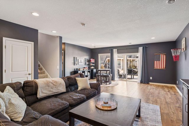 15085 54th Avenue N, Plymouth, MN 55446