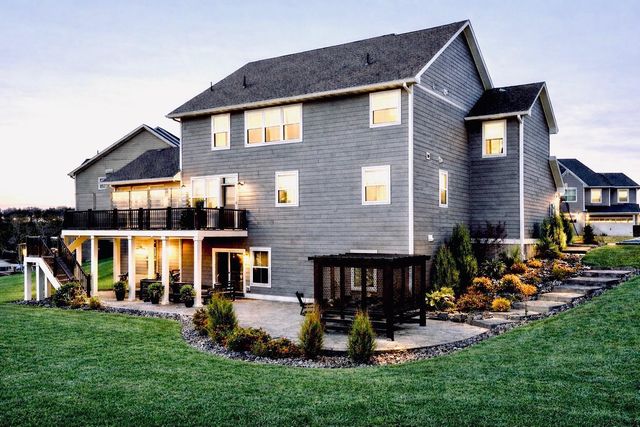 15085 54th Avenue N, Plymouth, MN 55446