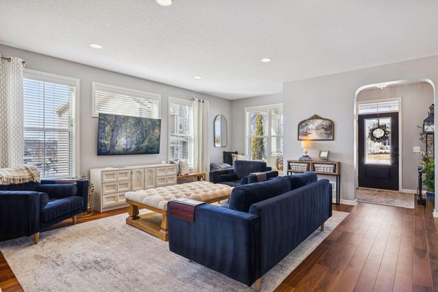 15085 54th Avenue N, Plymouth, MN 55446