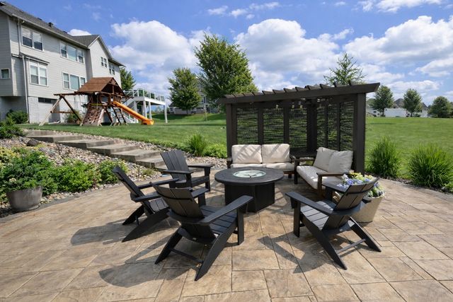 15085 54th Avenue N, Plymouth, MN 55446