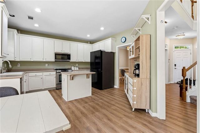 374 Ivy Glen Circle, Avondale Estates, GA 30002